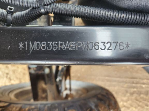 2023 John Deere XUV835R ATV