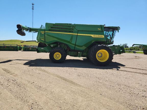 2023 John Deere X9 1000 Combine