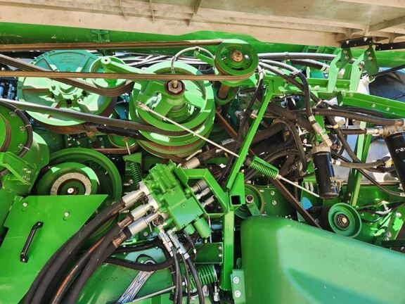 2023 John Deere X9 1000 Combine