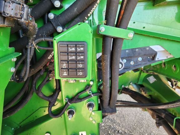 2023 John Deere X9 1000 Combine