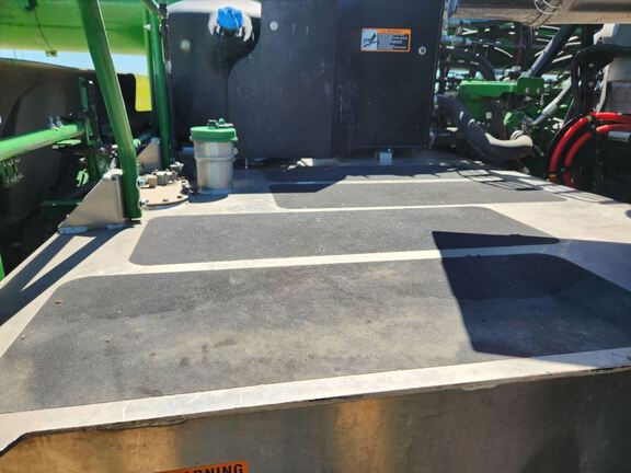 2023 John Deere X9 1000 Combine