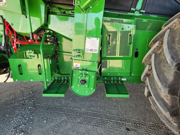 2023 John Deere X9 1000 Combine
