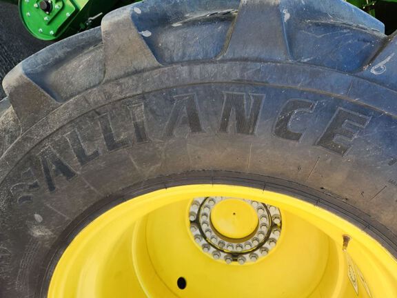 2023 John Deere X9 1000 Combine