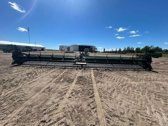 2025 John Deere RD45F Header Combine