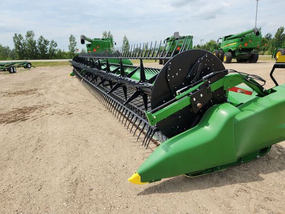 2025 John Deere RD45F Header Combine