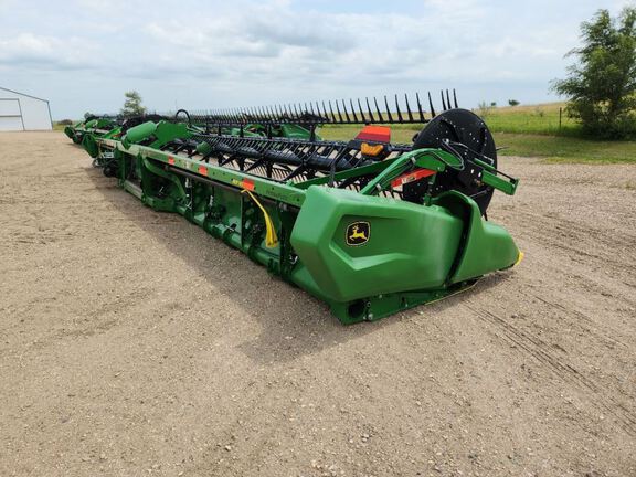 2025 John Deere RD45F Header Combine