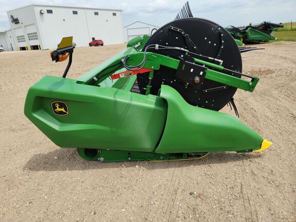 2025 John Deere RD45F Header Combine