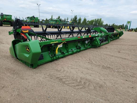 2025 John Deere RD45F Header Combine