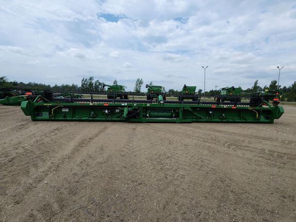 2025 John Deere RD45F Header Combine
