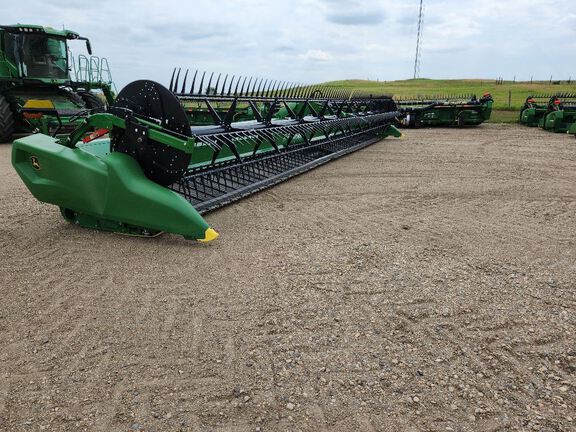 2025 John Deere RD45F Header Combine
