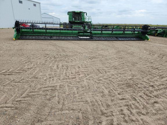 2025 John Deere RD45F Header Combine