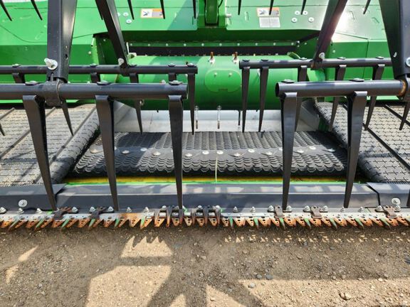 2025 John Deere RD45F Header Combine