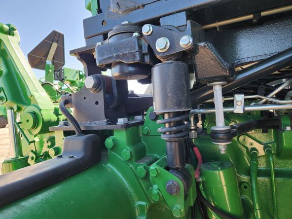 2025 John Deere 8RX 410 Tractor Rubber Track