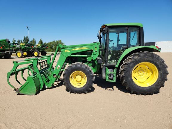 2009 John Deere 6430 Tractor
