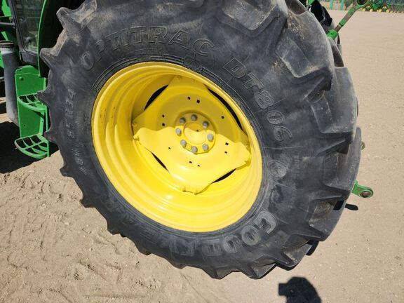 2009 John Deere 6430 Tractor