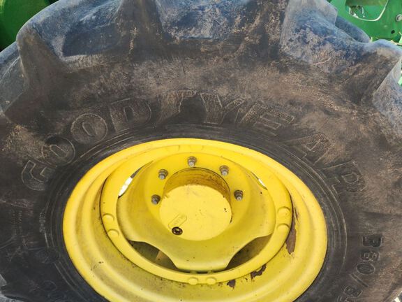2009 John Deere 6430 Tractor