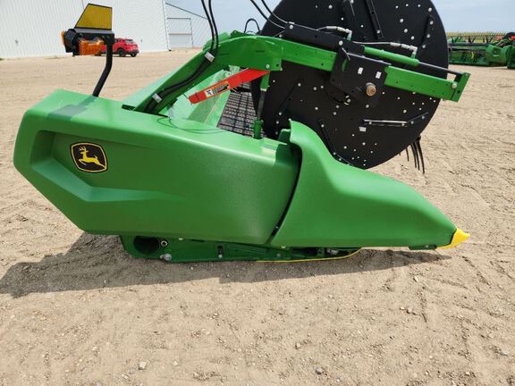 2025 John Deere RD45F Header Combine