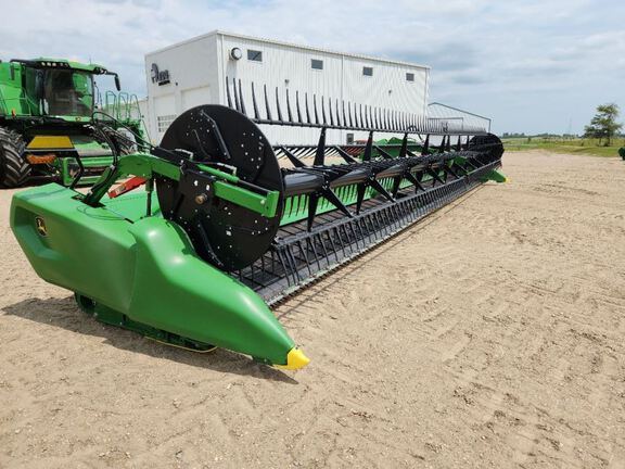 2025 John Deere RD45F Header Combine