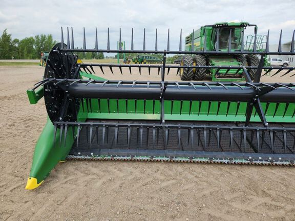 2025 John Deere RD45F Header Combine