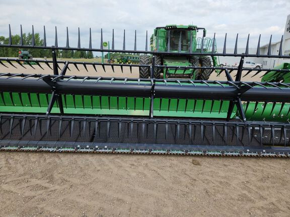2025 John Deere RD45F Header Combine