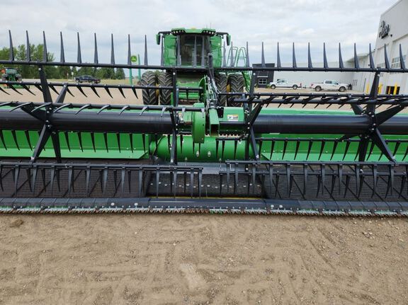 2025 John Deere RD45F Header Combine