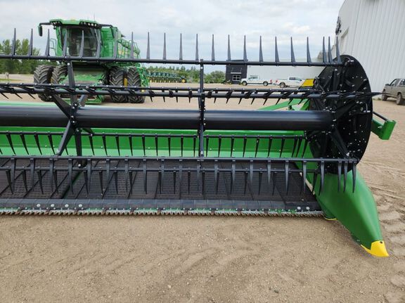 2025 John Deere RD45F Header Combine