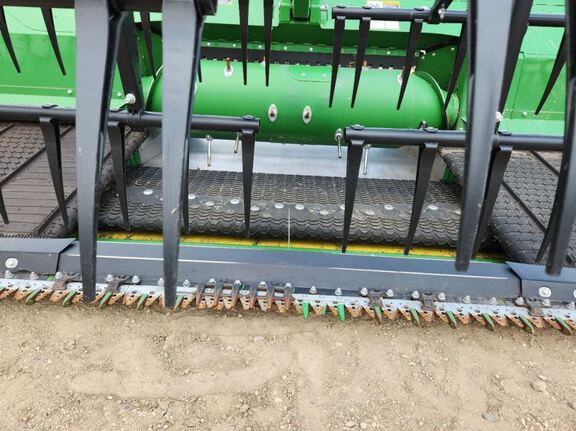 2025 John Deere RD45F Header Combine