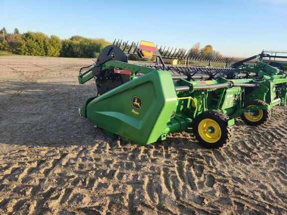 2023 John Deere HD40F Header Combine