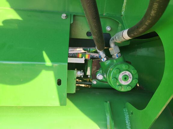 2023 John Deere HD40F Header Combine