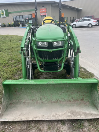 2017 John Deere 2038R Tractor Compact