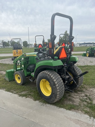 2017 John Deere 2038R Tractor Compact