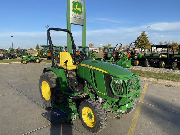 2016 John Deere 3046R Tractor Compact