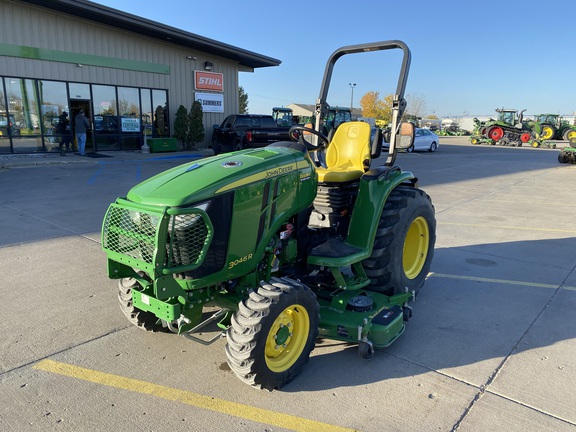 2016 John Deere 3046R Tractor Compact