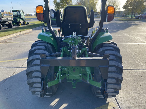 2016 John Deere 3046R Tractor Compact