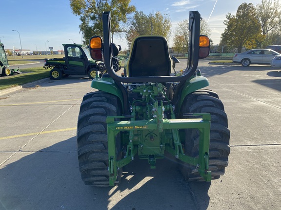 2016 John Deere 3046R Tractor Compact