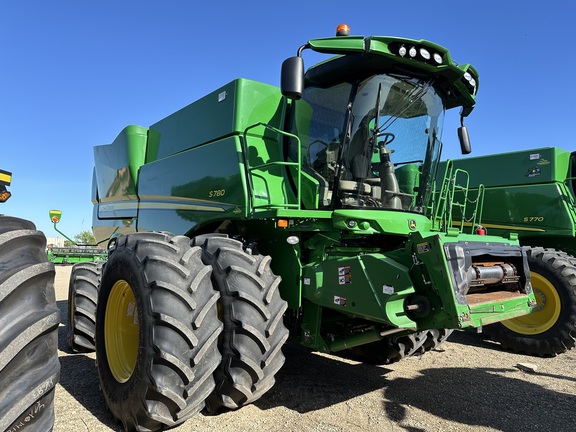 2020 John Deere S780 Combine