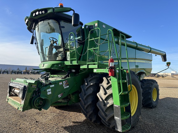 2020 John Deere S780 Combine