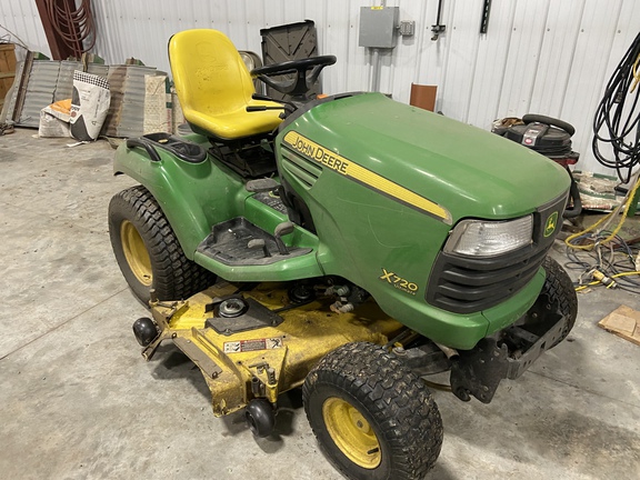 2011 John Deere X720 Garden Tractor