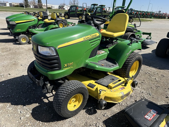 2011 John Deere X720 Garden Tractor