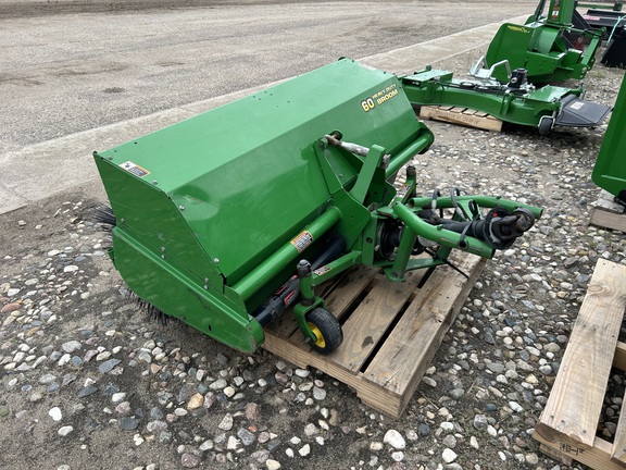 2015 John Deere 1575 Mower/Front Deck