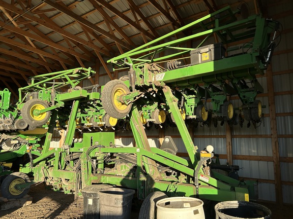 John Deere 24R22 Tree Planter