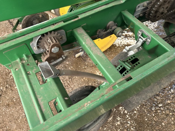 John Deere 24R22 Tree Planter