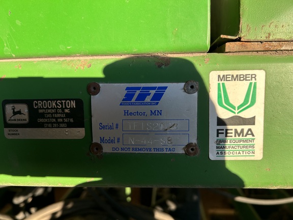 John Deere 24R22 Tree Planter