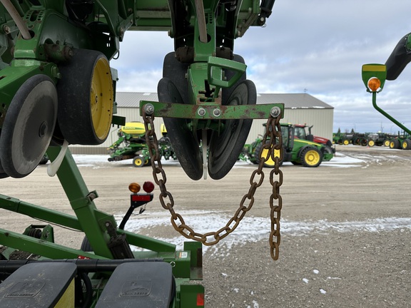 John Deere 24R22 Tree Planter