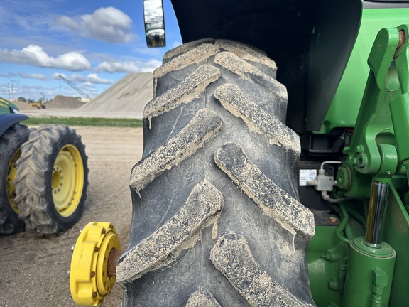 2018 John Deere 8320R Tractor