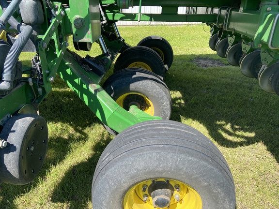 2014 John Deere DB44 Planter