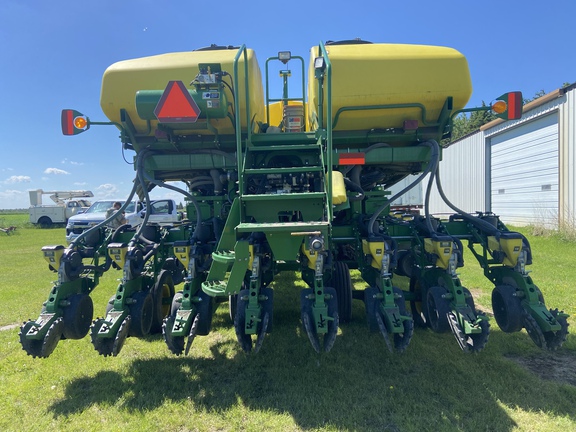 2014 John Deere DB44 Planter