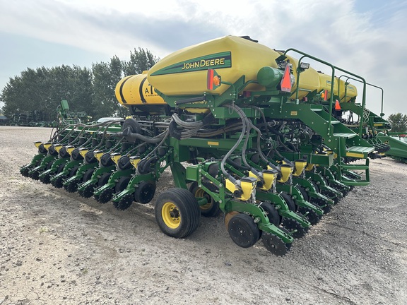 2014 John Deere DB44 Planter