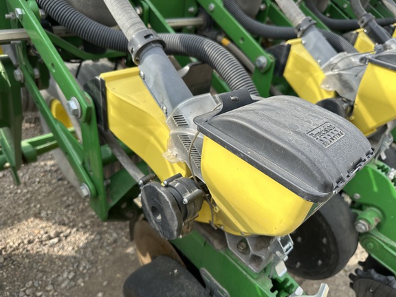 2014 John Deere DB44 Planter