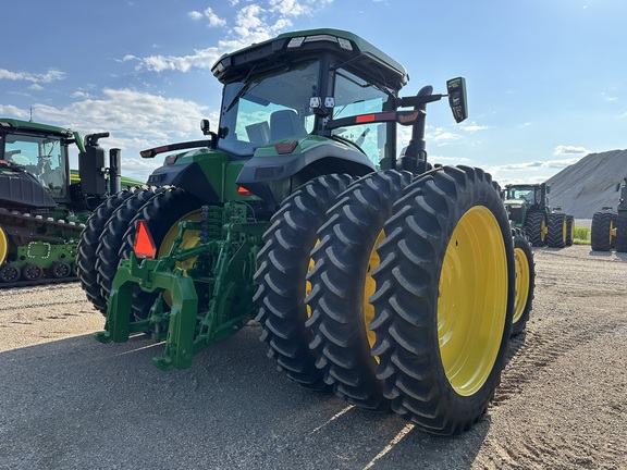 2022 John Deere 8R 340 Tractor